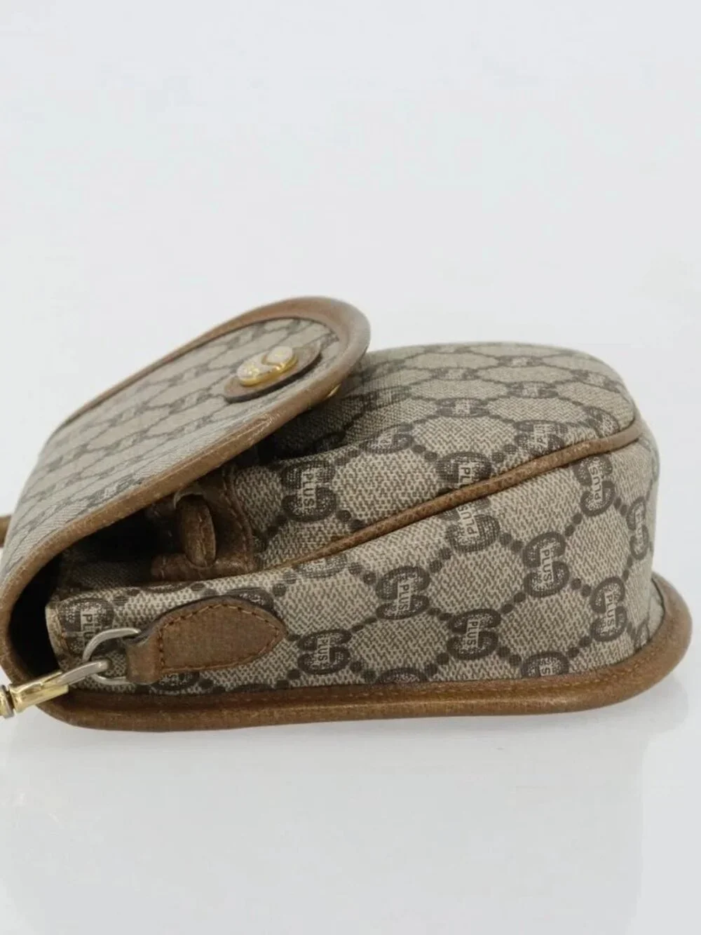 GUCCI GG Plus Supreme Shoulder Bag PVC Beige Gold Auth ka4547 - Picture 4 of 15